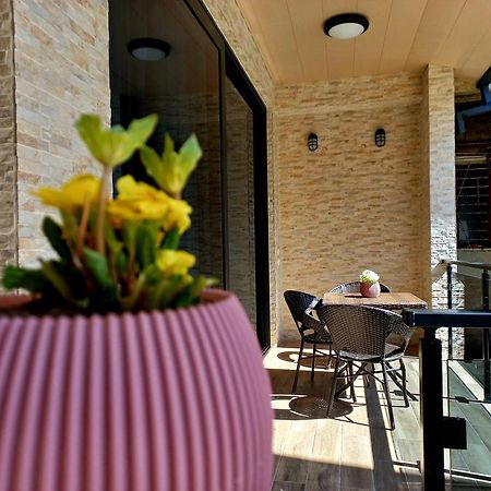 Apartment Near The Sea 1 Kobuleti Exterior photo